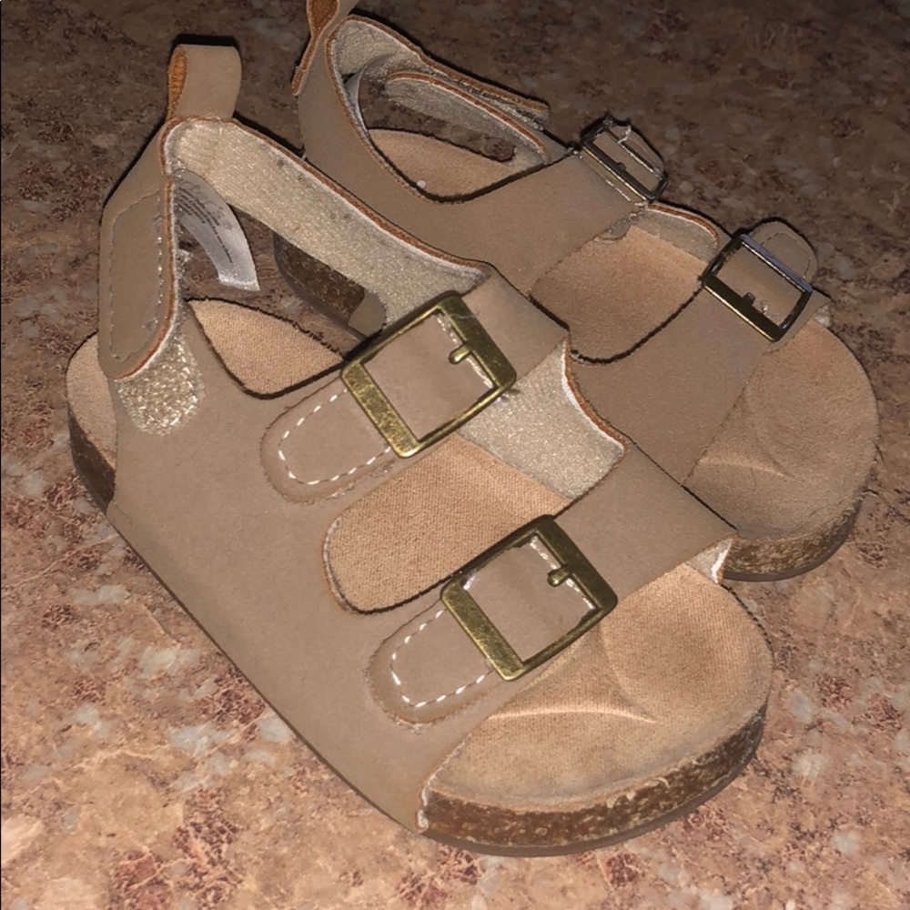 💥Carters 6-9 Sandals